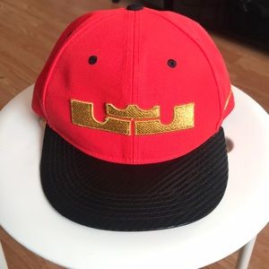 Nike Lebron James snap back hat. Great condition!